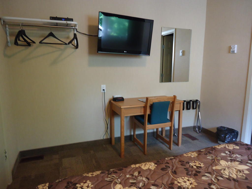 Lake-Vu Motel Kenora Esterno foto